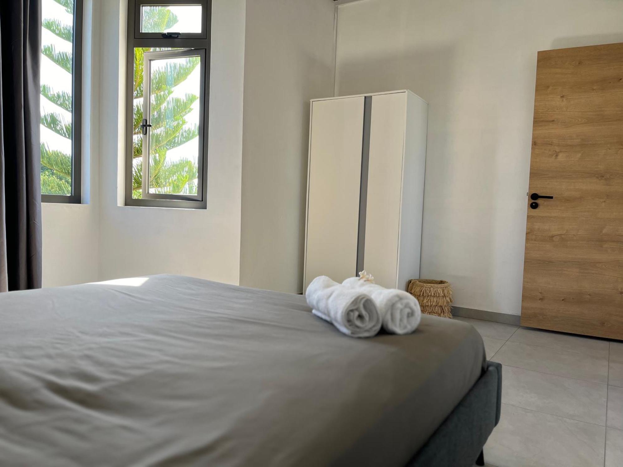 Cosy 2 Bedrooms Apts In Pereybere -Seasons Break Apartment بيريبير المظهر الخارجي الصورة