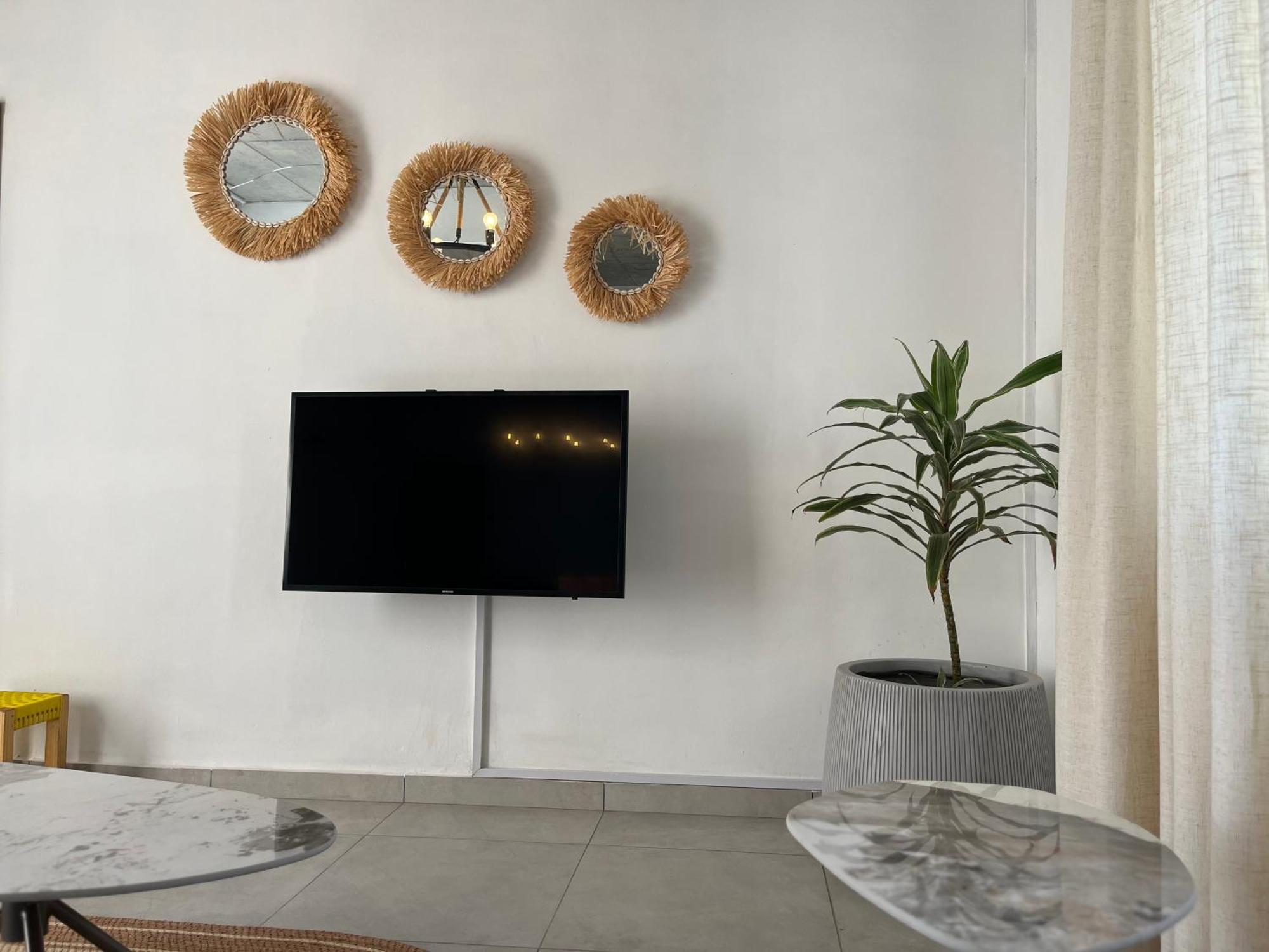 Cosy 2 Bedrooms Apts In Pereybere -Seasons Break Apartment بيريبير المظهر الخارجي الصورة
